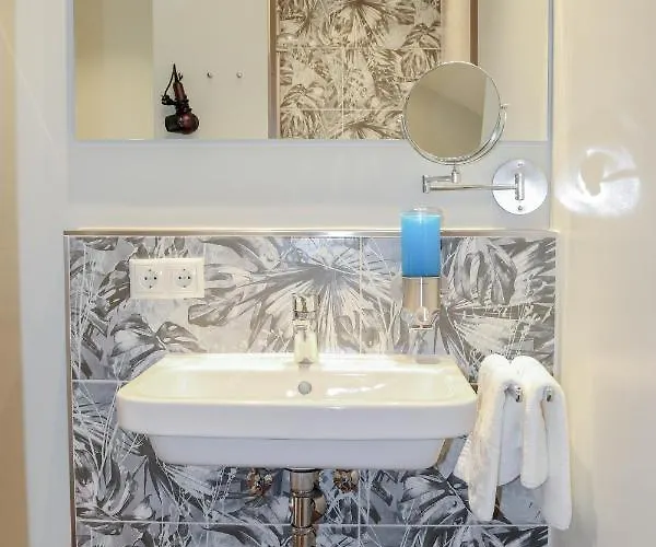 Guest house Fischer Boardinghouse Bw 3*